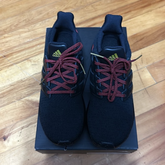 Adidas Ultraboost DNA - Picture 2 of 5